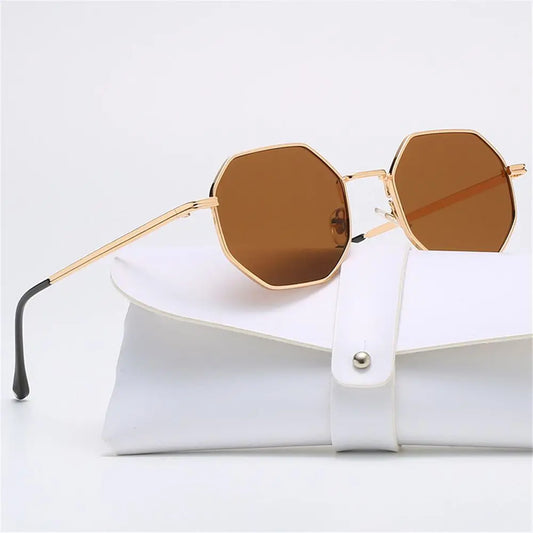 Retro Square Sunglasses – Unisex Vintage Style